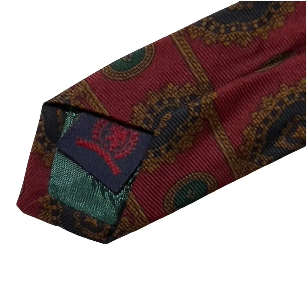 Tommy Hilfiger Necktie Men OS Red Excellent Silk Paisley Printed in Italy USA